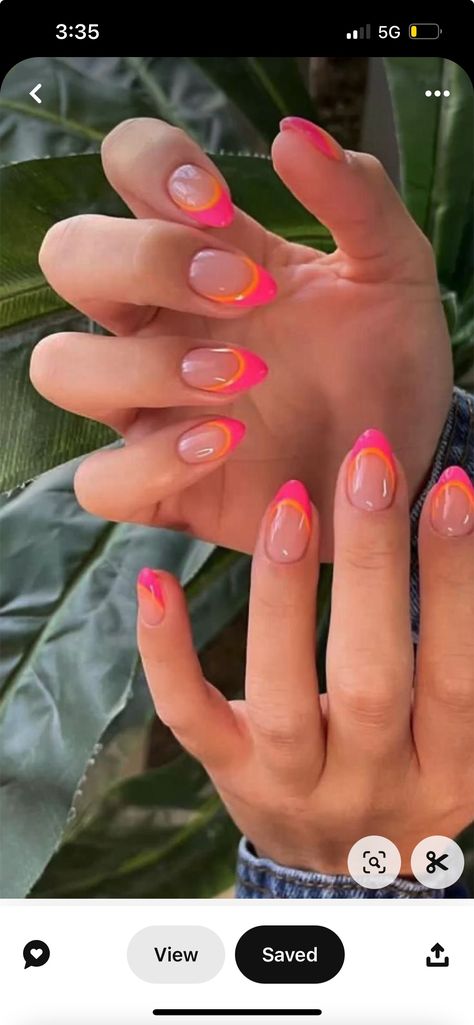 Coral Nails With Design, Coral Nails, Short Almond Nails, Cute Simple Nails, Almond Shape Nails, Orange Line, French Tip Acrylic Nails, Almond Acrylic Nails, Vacation Nails