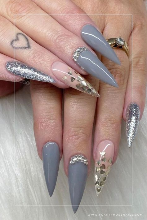 grey valentines day nails Grey Nail Art, Grey Nail, Grey Nails, Grey Nail Designs, Winter Manicure, Gray Nails, Winter Nail Designs, Winter Nail, Cold Weather Fashion