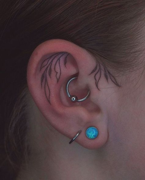 Tattoo Ears, Tattoo Ear, Inner Ear Tattoo, Jasmine Tattoo, Behind Ear Tattoos, Fashion Tattoo, Pretty Ear Piercings, Piercing Ideas, Dream Tattoos