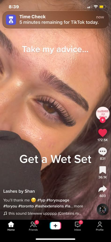 Lash Extension Wet Look, Hybrid Cat Eye Lash Extensions With Color, Lash Inspiration Eyelash Extensions, Wet Style Lash Extensions, Wet Fox Eye Lash Extensions, Wet Set Hybrid Lash Extensions, Super Cat Eye Lash Extensions, Wetset Lash Extensions, Wet Look Cat Eye Lashes