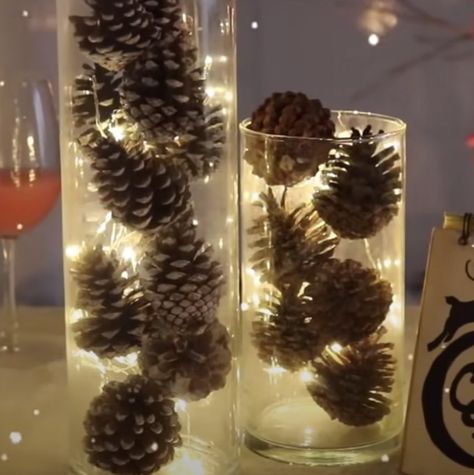 12 cute and simple Christmas decorations to make with pinecones Sage Birthday, Simple Christmas Decorations, Clear Vase, Simple Christmas Decor, Pine Cone Crafts, Christmas Decorations To Make, Fall Outdoor, Plaid Fabric, Wooden Ornaments