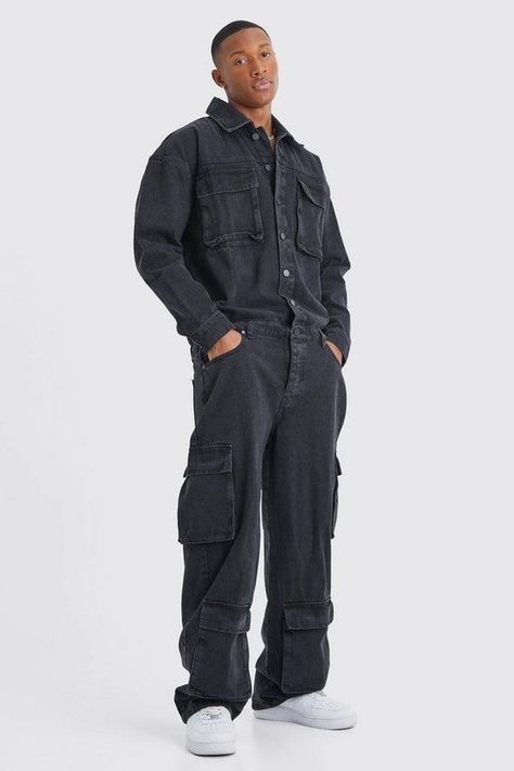 Boohooman Outfits Men, Black Denim Outfit Men, Men Jumpsuit Fashion, Men Overalls Outfits, Jumpsuit Outfit Men, Jeans Outfit For Men, Man Overalls, Male Street Style, Overalls Outfit Men