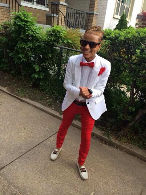 PROMMM Lesbian Stud Wedding Attire, Prom Tomboy Outfit, Stud Prom Suits, Prom Suit Ideas, Stud Prom, Sweetheart Dance, Prom Outfits For Guys, Homecoming Outfit, Prom Suits For Men