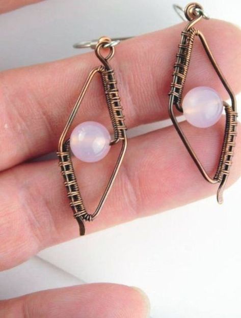 Wire Tutorials, Wire Jewelery, Wire Wrap Jewelry Designs, Wire Wrapped Jewelry Diy, Pink Chalcedony, Triangle Earrings Stud, Chalcedony Earrings, Wire Jewelry Designs, Wrapped Earrings