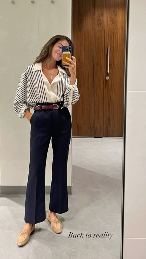 Internship Outfit, Corporate Girly, Corporate Outfit, Office Fits, Mode Hippie, Corporate Attire, Professional Outfits Women, Business Outfits Women, Paris Mode