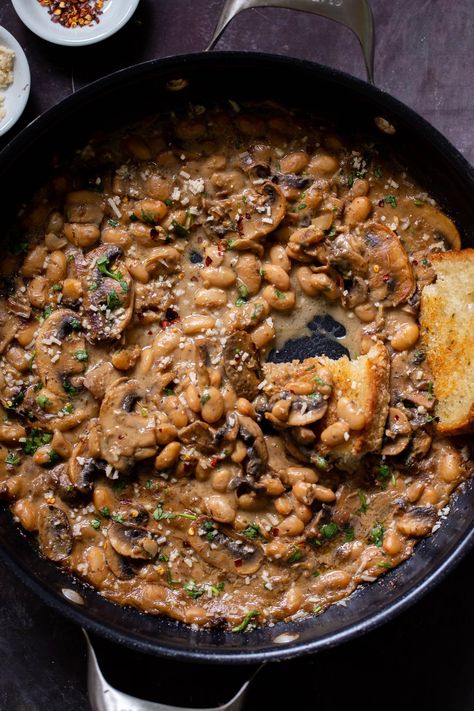 Bean Protocol Recipes, Vegan Stroganoff, Bean Protocol, Legume Recipes, Vegan Soups And Stews, Legumes Recipes, Vegetarian Ideas, Oven Pan, Plant Based Foods