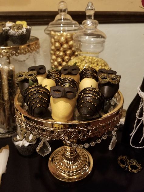 Quinceanera Maskerade Theme, Masquerade Engagement Party, Masquerade Banquet, Masquerade Snack Table, Mascarade Party Ideas Decoration Masquerade Theme, Masquerade Party Snacks, Fancy Masquerade Party, Masquerade Dance Theme, Masquerade Food Table