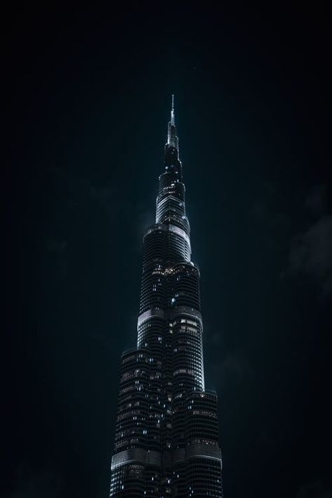 Sky Iphone, Black Building, Hd Wallpapers For Pc, European City Breaks, Dubai Aesthetic, Soft Power, Iphone Wallpaper Sky, Night Sky Wallpaper, Burj Khalifa