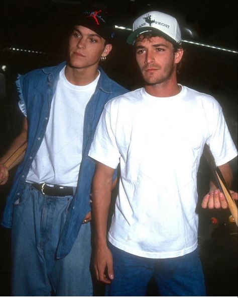 Luke Perry 90210, Luke Perry Young, 90210 Fashion, Brian Austin Green, Luke Perry, Things To Do With Boys, Beverly Hills 90210, Country Kids, Boys Who