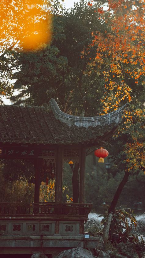 Asia Wallpaper Aesthetic, Cantonese Aesthetic, Traditional China Aesthetic, China Aesthetic Wallpaper, Chinese Aesthetic Wallpaper, Chinese Landscape Photography, Ancient China Aesthetic, China Nature, Chinese Places