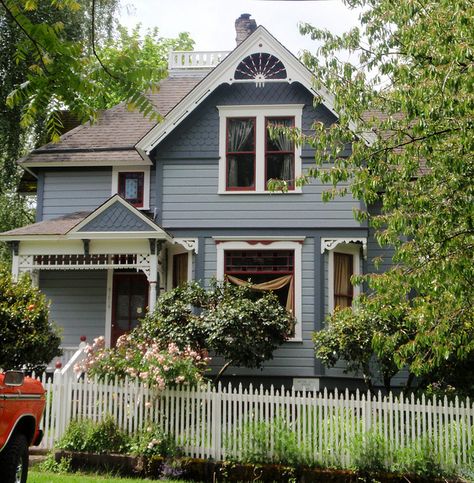 Blue Queen Anne Victorian house by eg2006, via Flickr Queen Anne House Exterior Paint Colors, Queen Anne Victorian House Exterior, Cream Victorian House Exterior, Home Exterior Victorian, Victorian Homes Exterior Colors, Blue Victorian House, Queen Anne Victorian House, Old House Exterior, Victorian House Colors