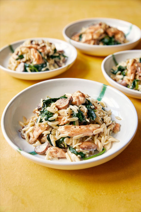 Easy Chicken Pasta Recipe, Healthy Orzo, Carrots And Chickpeas, Mary Berry Recipes, Chicken Orzo Pasta, Chicken Carrots, Everyday Dinners, Orzo Recipe, Tom Kerridge