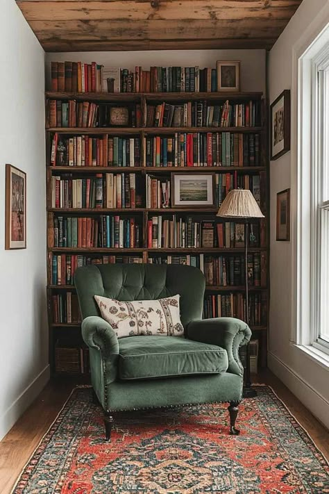 Small Library Shelves, Entryway Reading Area, Home Design Library, Small Loft Library, Home Library Must Haves, Small Library Shelf, Small Library Seating, Bookshelf In Small Room, Small Home Office And Library