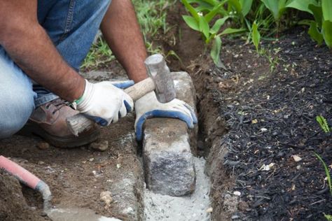 How To Install Cobblestone Edging - Concord Carpenter Stone Garden Edging, Cobblestone Edging, Cobblestone Pathway, Stone Hardscape, Outdoor Curb Appeal, Garden Edge, Driveway Edging, Exterior Farmhouse, Brick Garden Edging