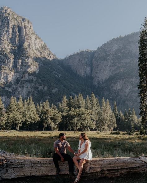 Sunrise in Yosemite National Park ? #yosemiteweddingphotographer #yosmeiteengagmentphoto #yosemitenp #nationalparkwedding #yosemiteelopement #travelweddingphotographer #desionationweddingphotographer #italyweddingphotographer #eurpoeweddingphotographer Yosemite Family Photos, Yosemite Couple Photos, Yosemite Wedding Photos, Yosemite Photoshoot, Yosemite Engagement, Yosemite Photography, Yosemite Trip, Yosemite Park, Yosemite Elopement