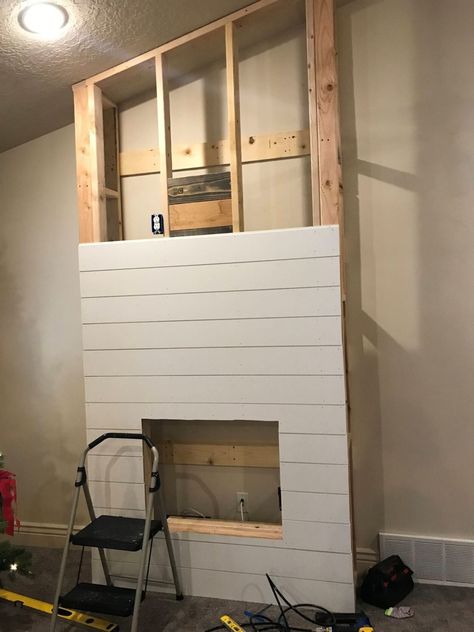 A DIY Shiplap Electric Fireplace - Mountain View Dreams Bedroom Electric Fireplace Master, Electric Fireplace With Shelves On Side, Gas Corner Fireplace Ideas, Fireplace Angled Ceiling, Fireplace Mount, Diy Shiplap Fireplace, Diy Mantle, Decoraciones Ramadan, Design Camino