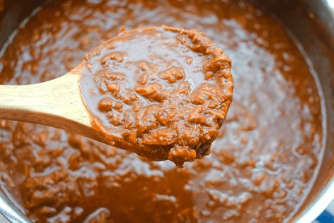 Enchilada Gravy Recipe, Tex Mex Cheese Enchiladas, Enchilada Gravy, Chili Gravy Recipe, Enchilada Chili, Chili Gravy, Tex Mex Chili, Chili Con Carne Recipe, Mexican Enchiladas