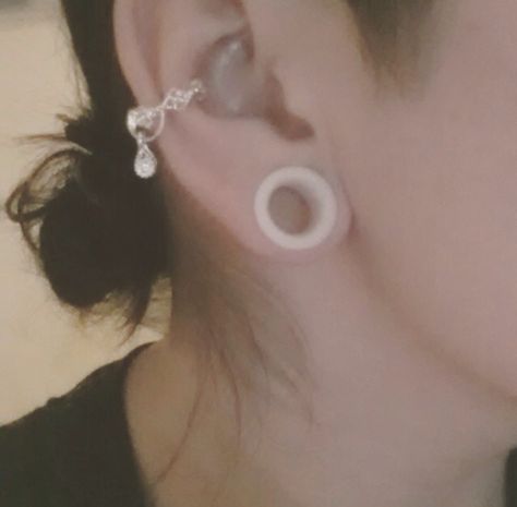 Half Inch Stretched Ears, Streched Ear Women, Stretched Lobes Aesthetic, Stretched Ears Size Chart, Stretched Ears With Earrings, 0g Stretched Ears, 00g Stretched Ears, Gauges Aesthetic, Stretched Ears Aesthetic