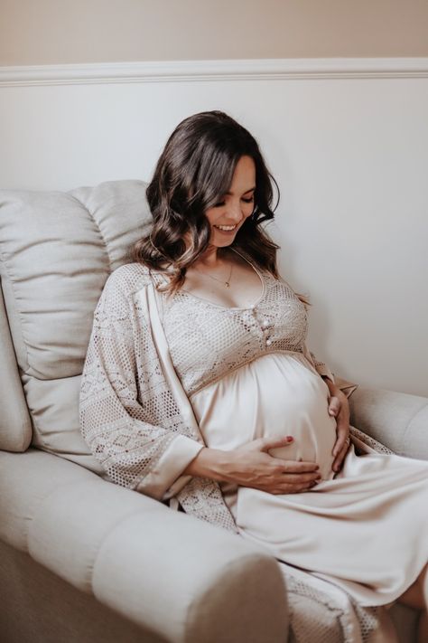 Diy Maternity Clothes, Pregnant Women Fashion, Maternity Nightgown, Maternity Nightwear, Maternity Photography Poses Outdoors, Cute Pregnancy Pictures, Couple Pregnancy Photoshoot, Dresses For Pregnant Women, Women Dress Online