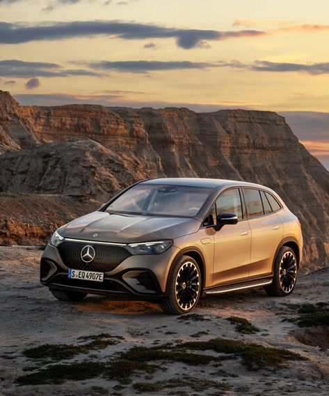 designboom experiences a memorable road trip of luxurious electric mobility with the mercedes-benz EQE SUV. Scenic Roads, Benz S, In Sync, Colored Highlights, Black Panels, Reference Images, Cool Tones, Driving Test, Driving Experience