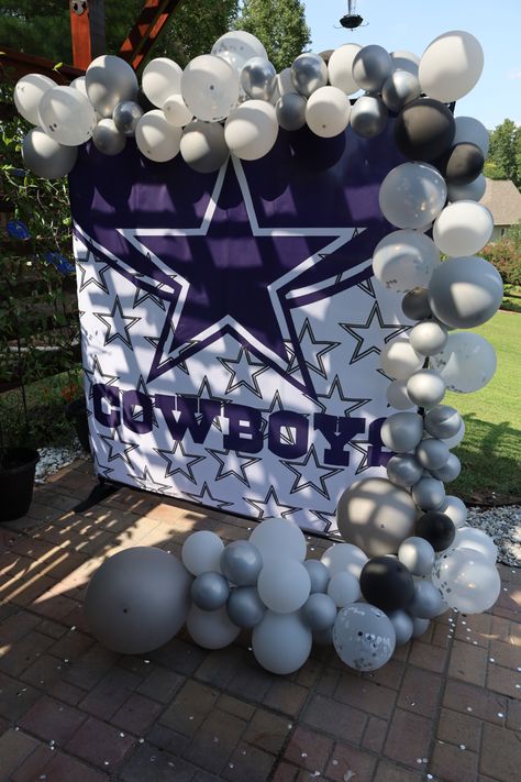 Dallas Cowboys Backdrop, Dallas Cowboys Baby Shower, Case Walker, Dallas Cowboys Birthday, Dallas Cowboys Party, Cowboy Themed Birthday Party, Football Baby Shower, Dallas Cowboys Football Team, Dallas Cowboys Baby