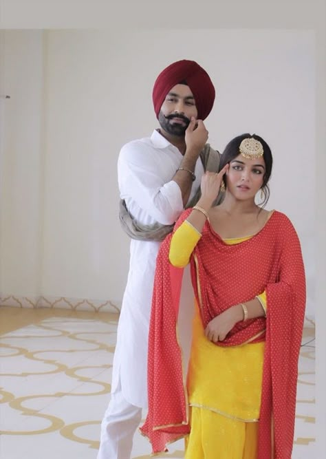 Tarsem Jassar Pics Hd, Sardar Couple, Punjabi Actor, Tarsem Jassar, Sardar Fashion, Mehendi Photography, Layer Dresses, Wedding Photography Bridal Party, Wedding Photography Checklist