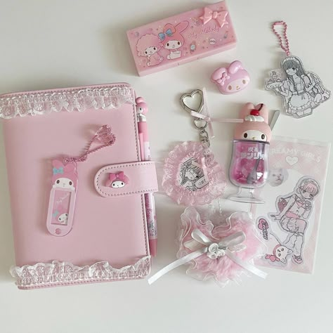 Binder Decoration, Pink Academia, Kitty Necklace, Soft Pink Theme, Pretty Journals, Pink Stuff, Cute Journals, Cute Stationary, Stuff And Thangs