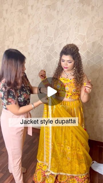 Jacket Style Dupatta Draping, Two Dupatta Draping Styles, Duppata Draping On Lehenga, Dupatta Draping Style, Dupatta Draping Styles, Dupatta Styling, Dupatta Draping, Dupatta Style, Artist On Instagram