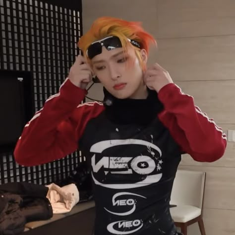 Rengoku Mingi Ateez, Mingi Ateez Christmas, Princess Mingi, Ateez Mingi, Mingi Pfp, Mingi Icons, Mingi Blonde, Mingi Ateez Fire Hair, Mingi Ateez Orange And Red Hair