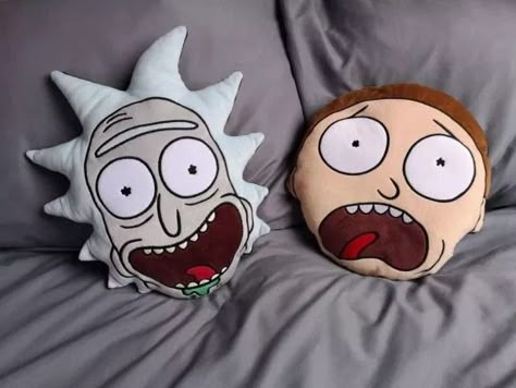 Rick And Morty Themed Room, Rick And Morty Bedroom Ideas, Rick And Morty Room, Game Room Ideas Man Caves, Rick And Morty Merch, Rick E Morty, Nerd Home, Diy Tumblr, Surf Jewelry