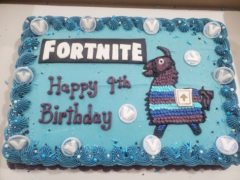 1/4 sheetcake both buttercream and fondant decorating Fortnite Birthday Sheet Cake, Fortnite Sheet Cake For Boys, Fortnite Cookie Cake, Fortnite Sheet Cake, Easy Fortnite Cake, Fortnight Cake, Fortnite Cake, Sheet Cake Designs, Birthday Sheet Cakes