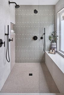 Large Ceramic Tile Shower Ideas, Oversized Shower Tile, Vision Board Ideas Minimalist, Horizontal Bathroom Tile, Modern Lake House Bathroom, Tulum Style Bathroom, Scandi Modern Kitchen, Minimalist Tiny Bathroom, Tub And Tile Ideas