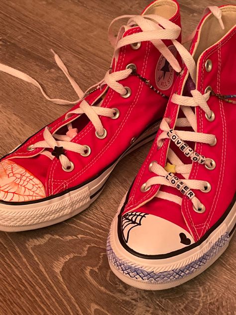 hehehe Converse Ideas, Diy Converse, Shoe Ideas, Custom Converse, James Potter, Shoe Art, Cute Shoes, Sofia