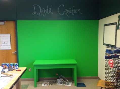 Green Screen Room Ideas, Ipad Animation, Library Makerspace, Best Green Screen, Education Photo, Greenscreen Ideas, Makerspace Library, Lab Ideas, Screen Room