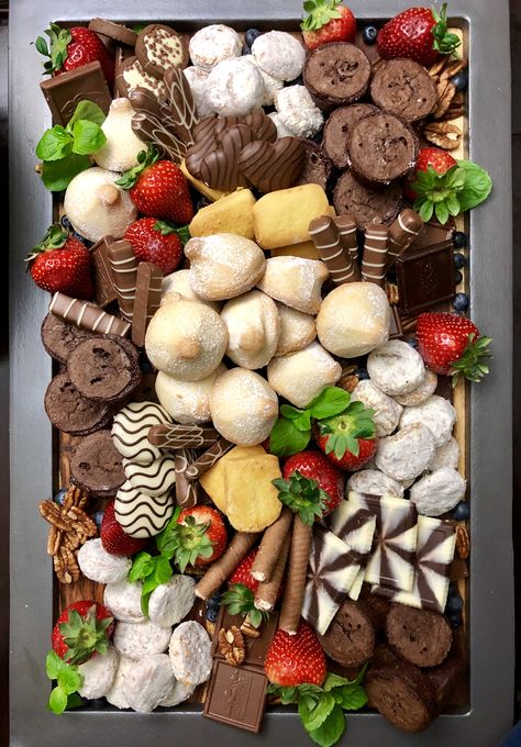 Chocolate Platter Board, Dessert Grazing Platter, Dessert Board Platter, Chocolate Boards, Cookie Charcuterie Board, Dessert Bord, Dessert Boards, Dessert Charcuterie Board, Grazing Food