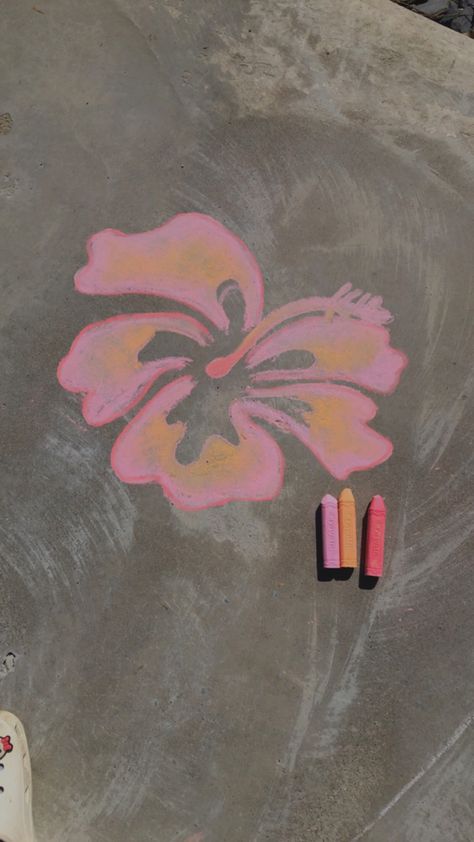 Hibiscus Chalk Art, Beachy Chalk Art, Moana Chalk Art, Ocean Chalk Art, Chalk Summer, Chalk Art Ideas, Street Chalk Art, Chalk Activities, Fun Chalk Art