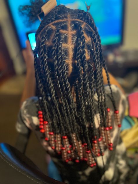 Beads With Twists, Simple Braids With Beads, Kids Island Twist, Natural Twist Hairstyles With Beads, Island Twist With Beads, Twist Braids With Beads, Twist And Beads, 2 Strand Twist With Beads, Kid Braid Styles With Beads