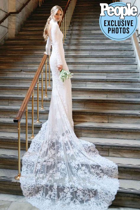 Kevin Love and Kate Bock Are Married! Inside Their Great Gatsby Inspired New York City Wedding Nyc Black And White, Best Birthday Surprises, Grace Kelly Wedding, Kate Bock, African Turban, Kevin Love, New York City Wedding, Wedding People, Glamorous Wedding