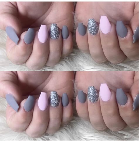 Pink Nails With Accent Nail, Gray And Pink Nails, Nails With Accent Nail, Pink Grey Nails, Nails With Accent, Best Christmas Nails, Christmas Nails Ideas, Thermal Nail Polish, Christmas Nail Ideas