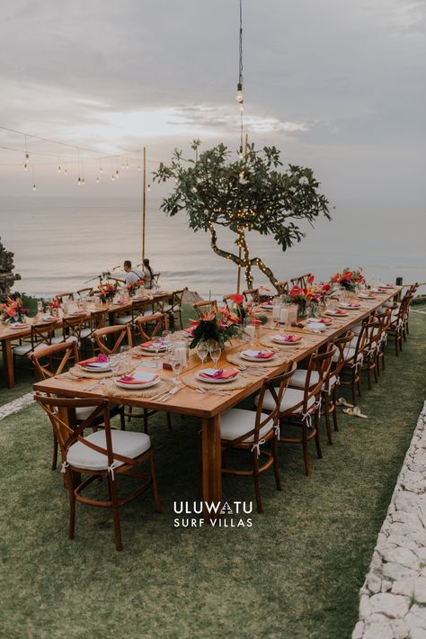 Cliffside wedding at Uluwatu Surf Villas. Email events@uluwatusurfvillas.com for wedding inquires. Uluwatu Wedding, Cliffside Wedding, Bali Villa, Villa Wedding, Bali Wedding, Future Wedding Plans, Venue Ideas, House Wedding, Wedding Plans