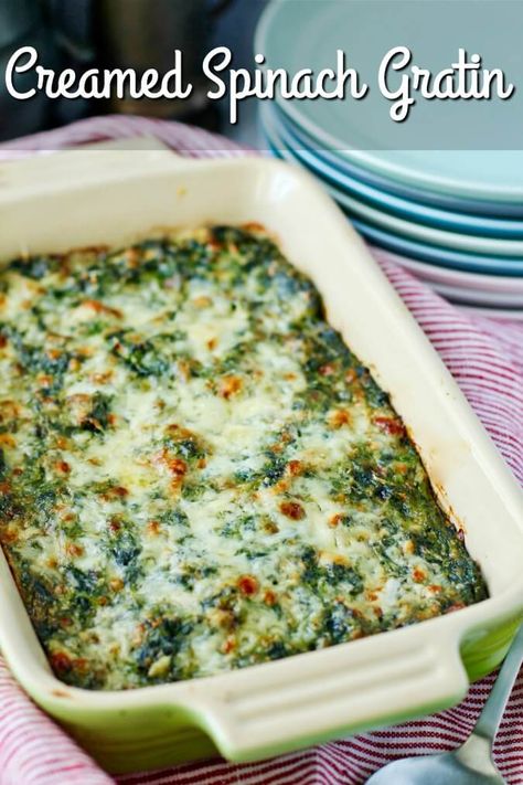 Creamed Spinach Gratin for a delicious holiday side dish Creamed Spinach Gratin, Creamed Spinach Casserole, Best Creamed Spinach Recipe, Spinach Casserole Recipes, Spinach Side Dish, Spinach Recipes Healthy, Spinach Gratin, Spinach Souffle, Creamed Spinach Recipe