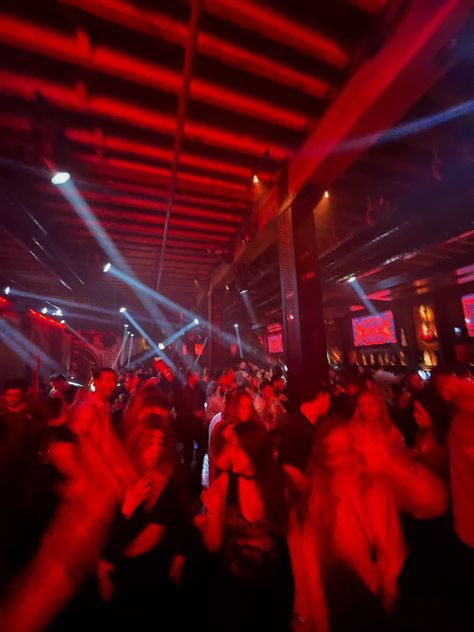 European Techno Aesthetic, Dance Bar Club, Dancing In The Club Aesthetic, Latin Club Aesthetic, Going Out Aesthetic Night Club, Club Aethstetic, Clubbing Aesthetic Night, Euro Club Aesthetic, Bar Astethic Club