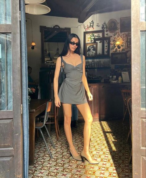 Sweet Chilling, Grey Dress Outfit, Outfit Goals, Fashion Photoshoot, Gray Dress, Short Dress, 90s Fashion, Fashion Inspo Outfits, New Fashion