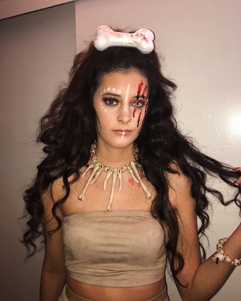 #diy #halloween #halloweenmakeup #cavewoman #costume #spooky Cave Woman Costume Makeup, Cavewoman Costume Makeup, Cave Woman Makeup Halloween, Cavewoman Makeup Halloween, Caveman Costume Diy, Cavewoman Costume Diy, Caveman Costume Women, Cavewoman Halloween Costume, Cave Woman Makeup