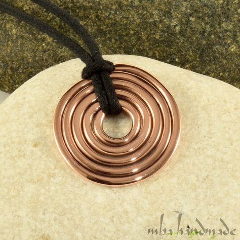 Hammered Pure Copper Spiral Viking Pendant Wire Wrapped Handcrafted by Mba Handmade - Copper Jewelry - Hammered Copper Pendant - Unisex Copper Jewelry Necklaces, Copper Necklace Handmade, Hammered Wire Jewelry Diy, Copper Wire Jewelry Diy, Diy Copper Jewelry, Hammered Copper Jewelry, Copper Jewelry Diy, Forged Jewelry, Penny Jewelry