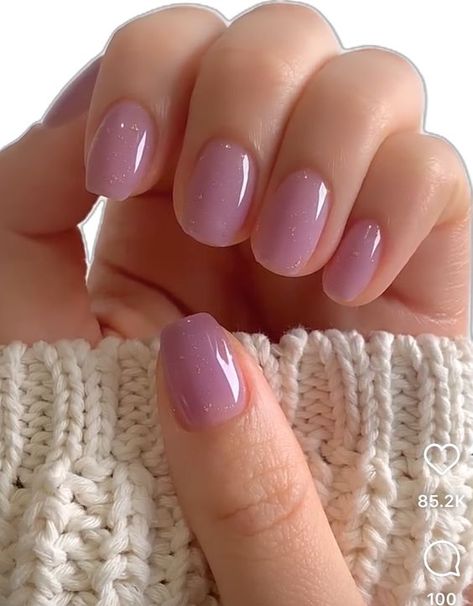 Fall Mauve Nails, Mauve Nail Polish, Mauve Nails, Hello Nails, Subtle Nails, Cute Gel Nails, Neutral Nails, Minimalist Nails, Classy Nails