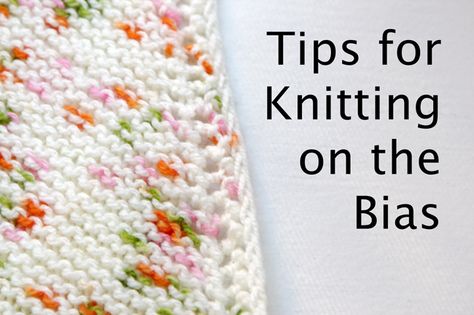 Bias Knitting, Knitted Stitches, Knitting Stitches Tutorial, Knitting Basics, Knitting Tips, Knit Stitches, Corner To Corner, Knitted Afghans, Learn How To Knit