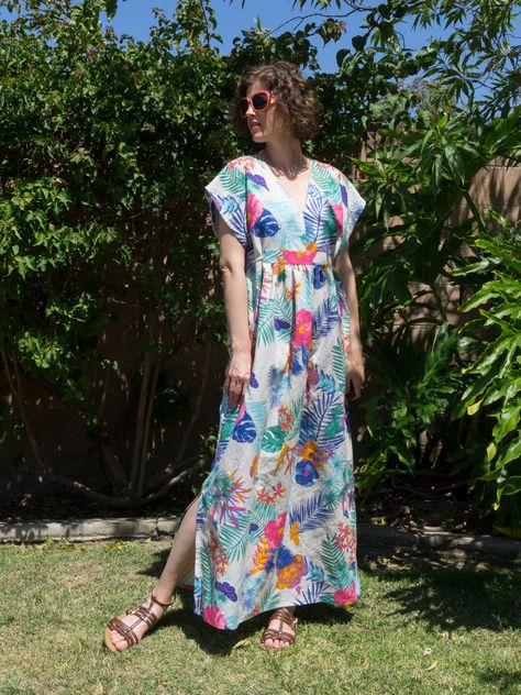 Diy Kaftan Dress, Diy Caftan, Caftan Dress Pattern, Caftan Pattern, Vacation In Hawaii, Kaftan Pattern, Box Dress, Diy Fashion Trends, The Comfort Zone