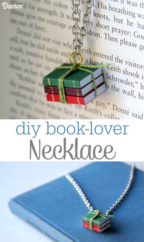 Perfect DIY Necklace For Any Bookworm Diy Necklaces Tutorial, Diy Jewelry To Sell, Book Necklace, Etsy Diy, Costura Diy, Necklace Tutorial, Easy Christmas Crafts, Crafts To Make And Sell, Best Diy