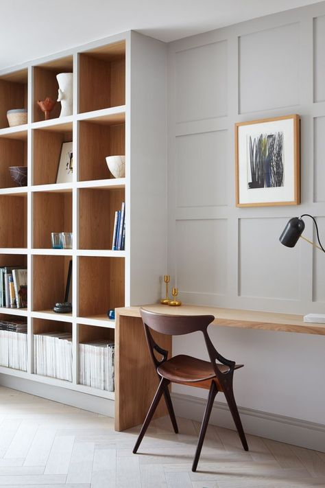 DIY or Hire Out: Wood Wall Treatments #woodwall #walltreatments #millwork #designpodcast #homepodcast #homedesignpodcast Marsh House, Minimalist Home Office, 아파트 인테리어, Small Home Office, Modern Home Office, Home Office Space, Office Inspiration, Book Shelf, Home Office Design